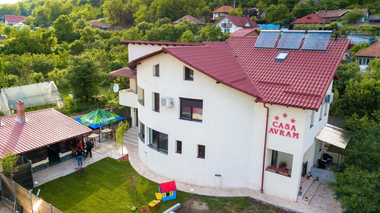 Casa Avram Ramnicu Valcea Exterior photo